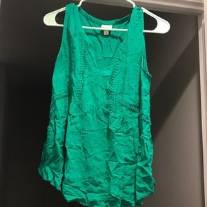 Green flowy top